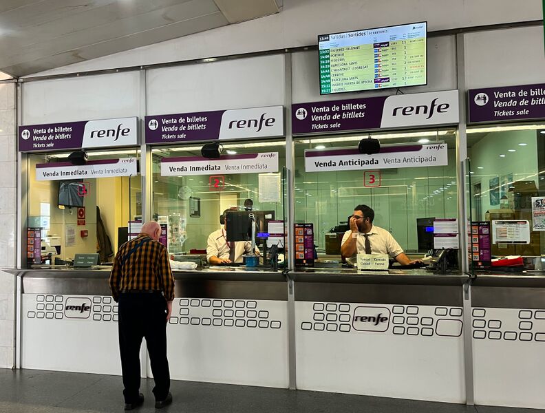 File:2025-10-13 13-49-06 renfe-ticket-counter.JPG