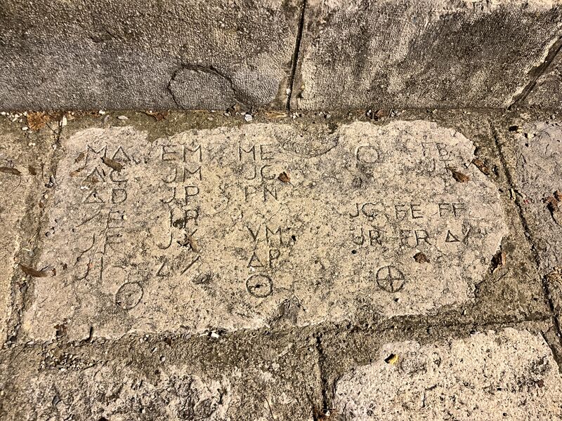 File:2025-09-25 21-00-46 Parc-Infantil-Jardí-de-la-Infància.JPG