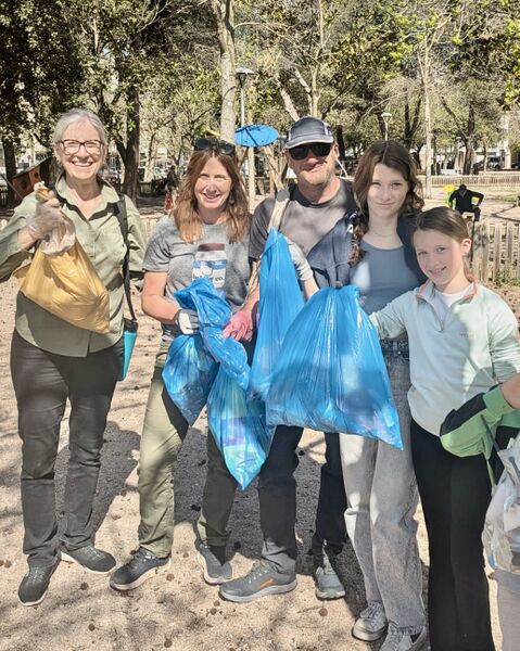 File:2025-04-06 girona-buddies-volunteering-group.jpg